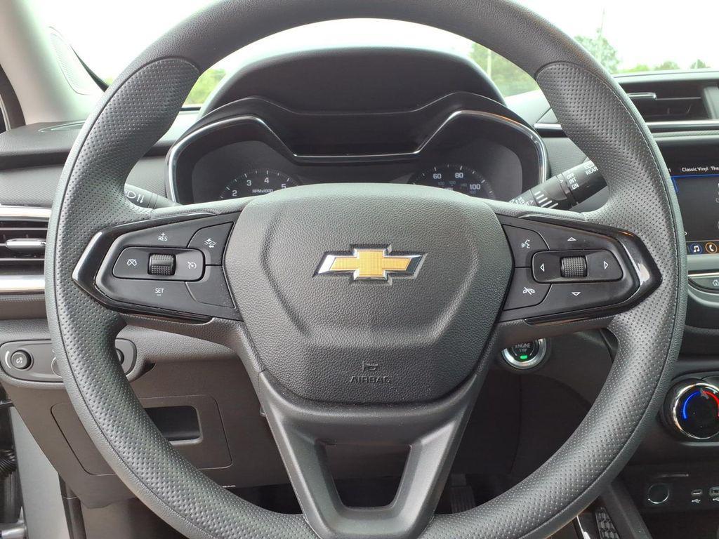 used 2023 Chevrolet TrailBlazer car, priced at $21,268