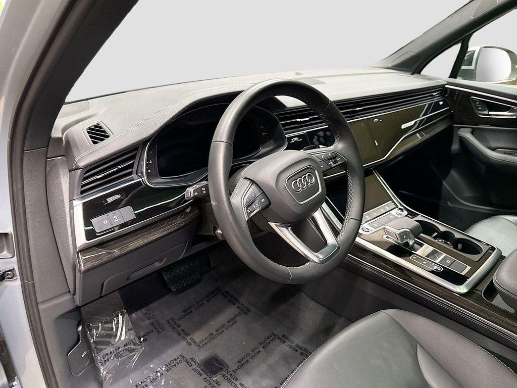 used 2025 Audi Q7 car, priced at $47,588