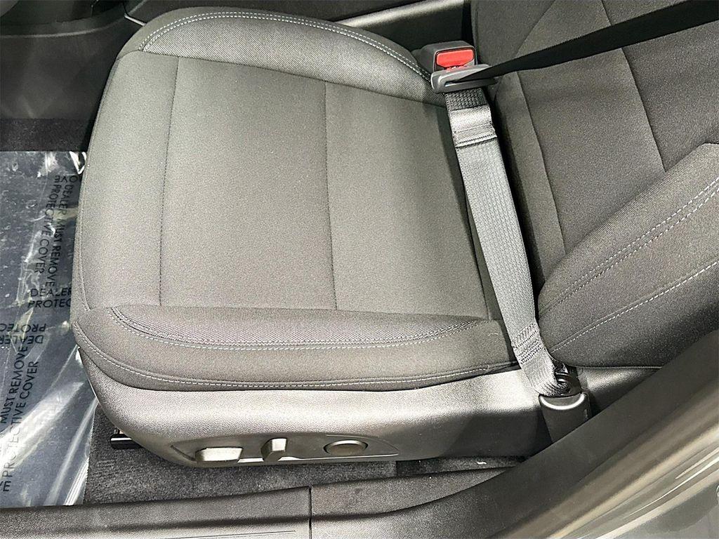 new 2026 Chevrolet Equinox EV car, priced at $34,318