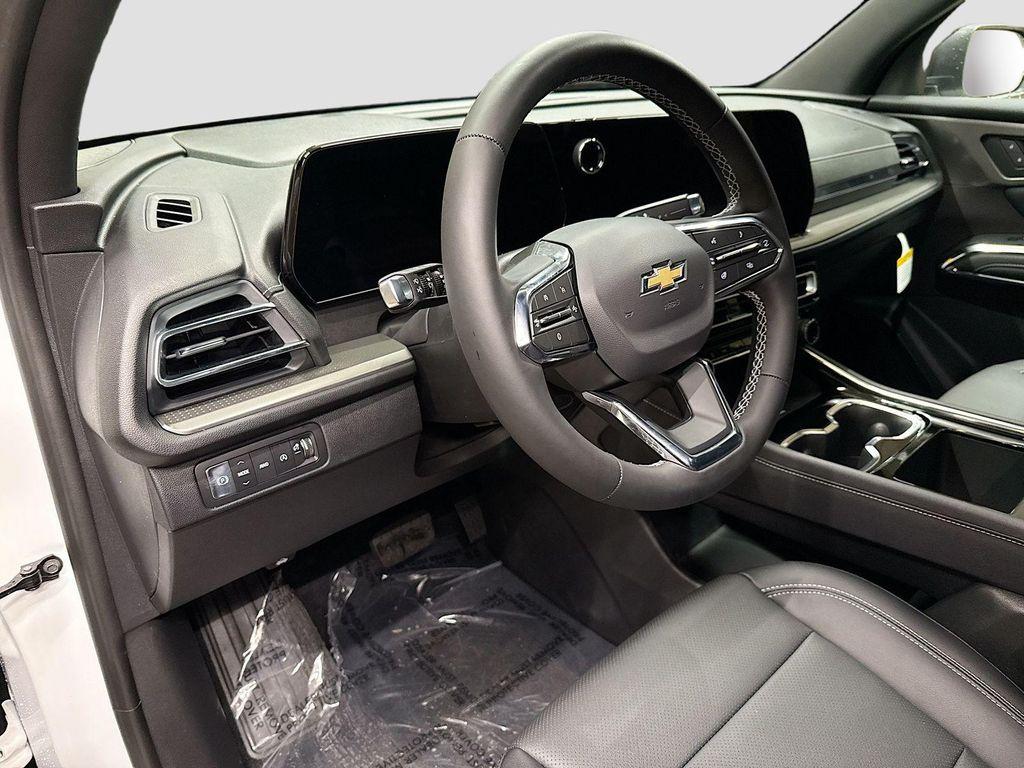 new 2026 Chevrolet Traverse car, priced at $47,740