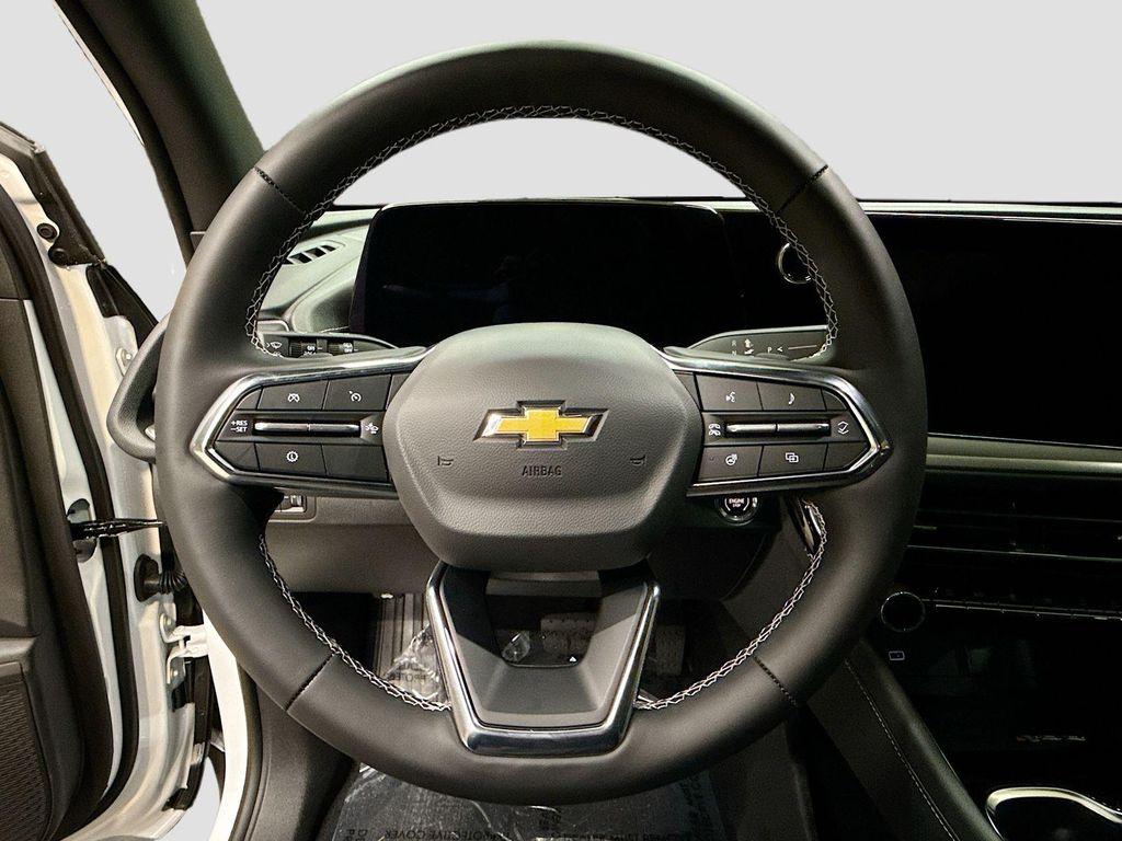 new 2026 Chevrolet Traverse car, priced at $47,740