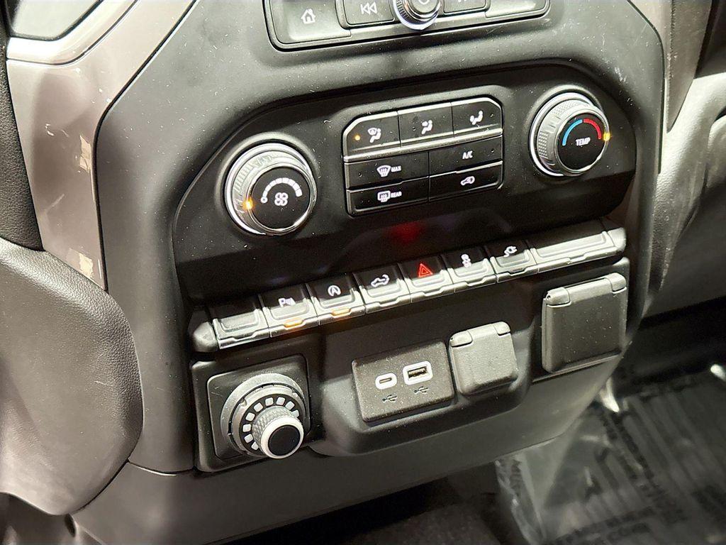 used 2022 Chevrolet Silverado 1500 car, priced at $31,288