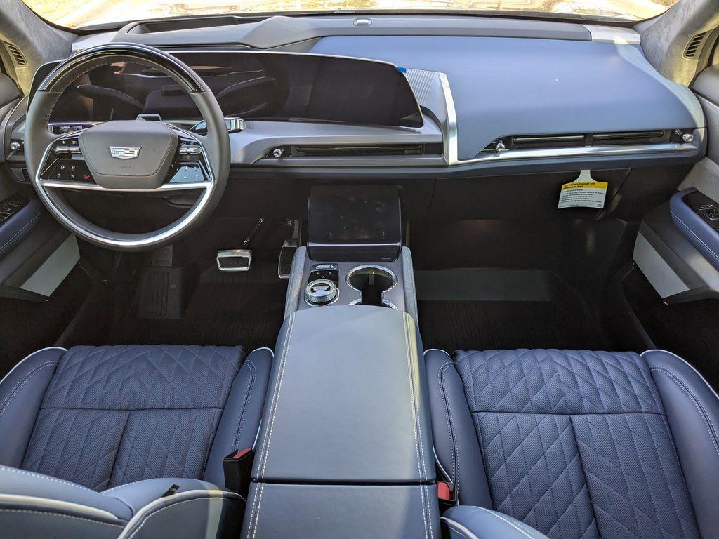 new 2026 Cadillac VISTIQ car, priced at $92,610