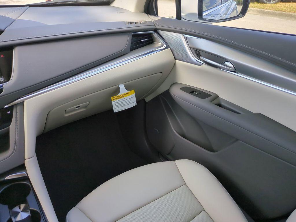 new 2026 Cadillac XT5 car