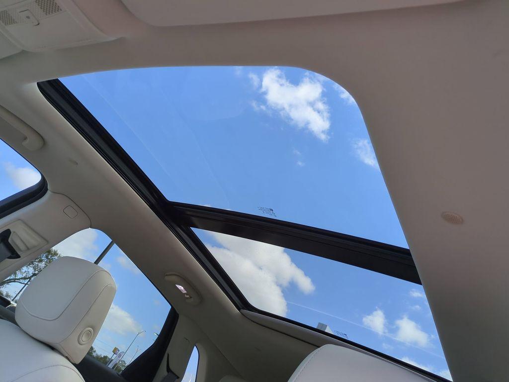 new 2026 Cadillac XT5 car