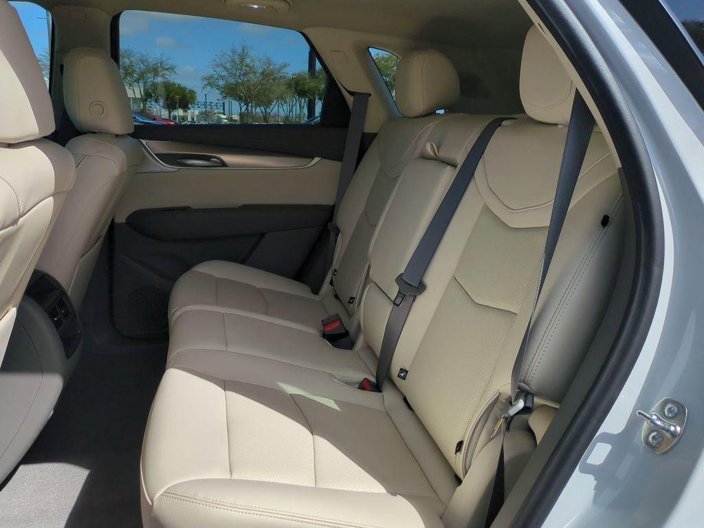 new 2026 Cadillac XT5 car