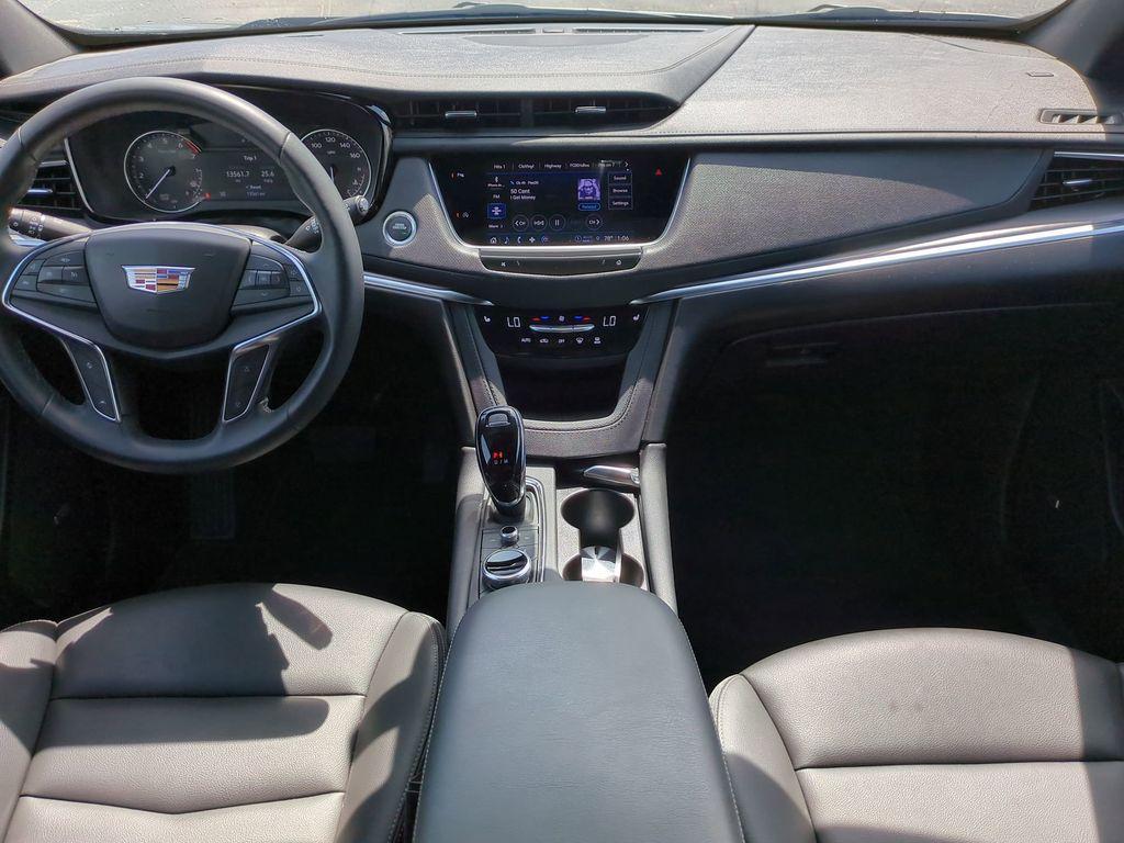 used 2025 Cadillac XT5 car, priced at $34,697