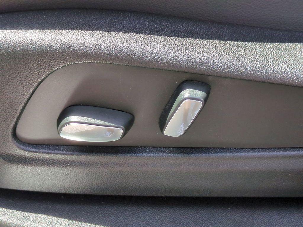 used 2025 Cadillac XT5 car, priced at $34,697