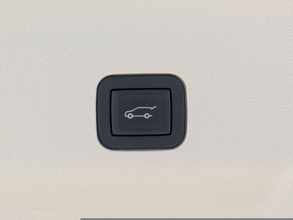 used 2024 Cadillac Escalade ESV car, priced at $93,905