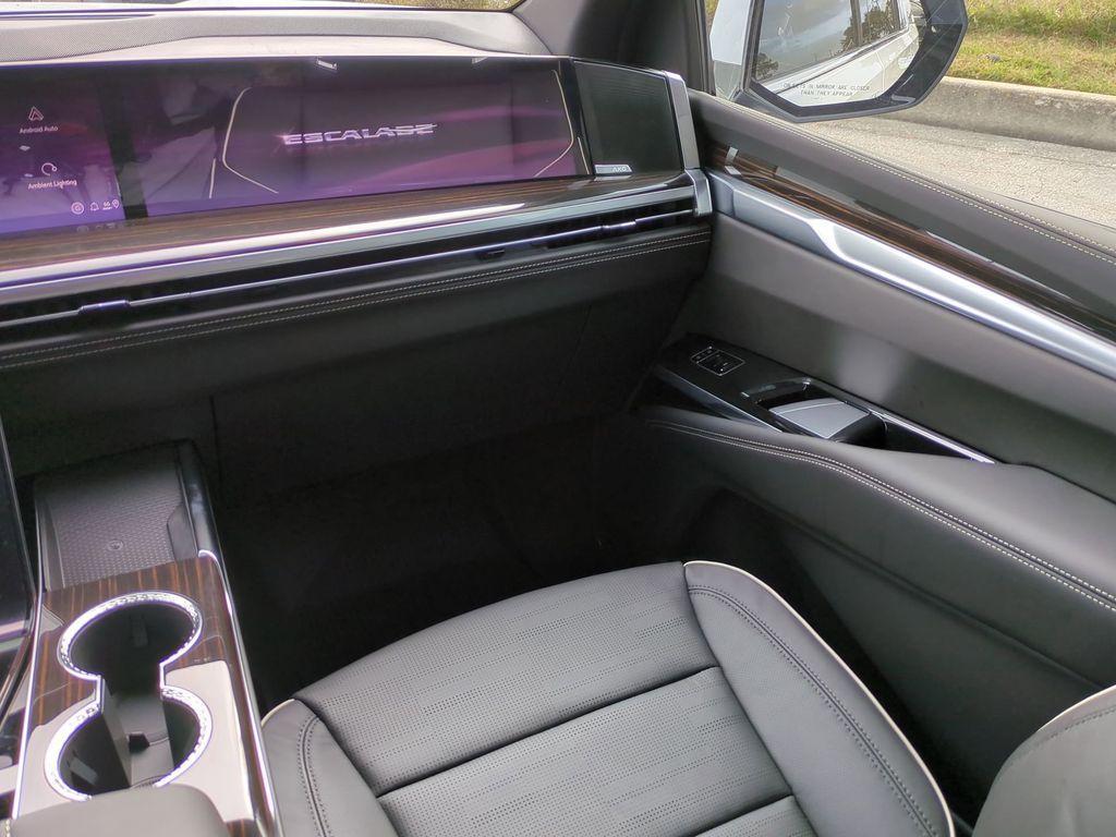 new 2026 Cadillac Escalade ESV car, priced at $118,265