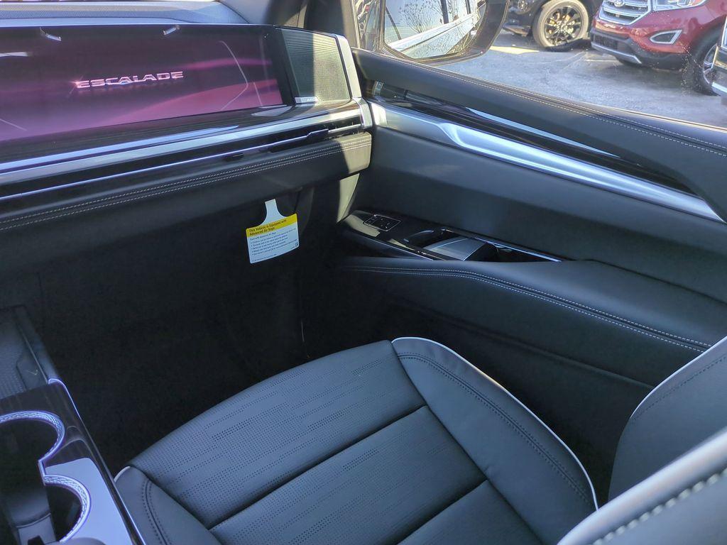 new 2026 Cadillac Escalade ESV car, priced at $117,665
