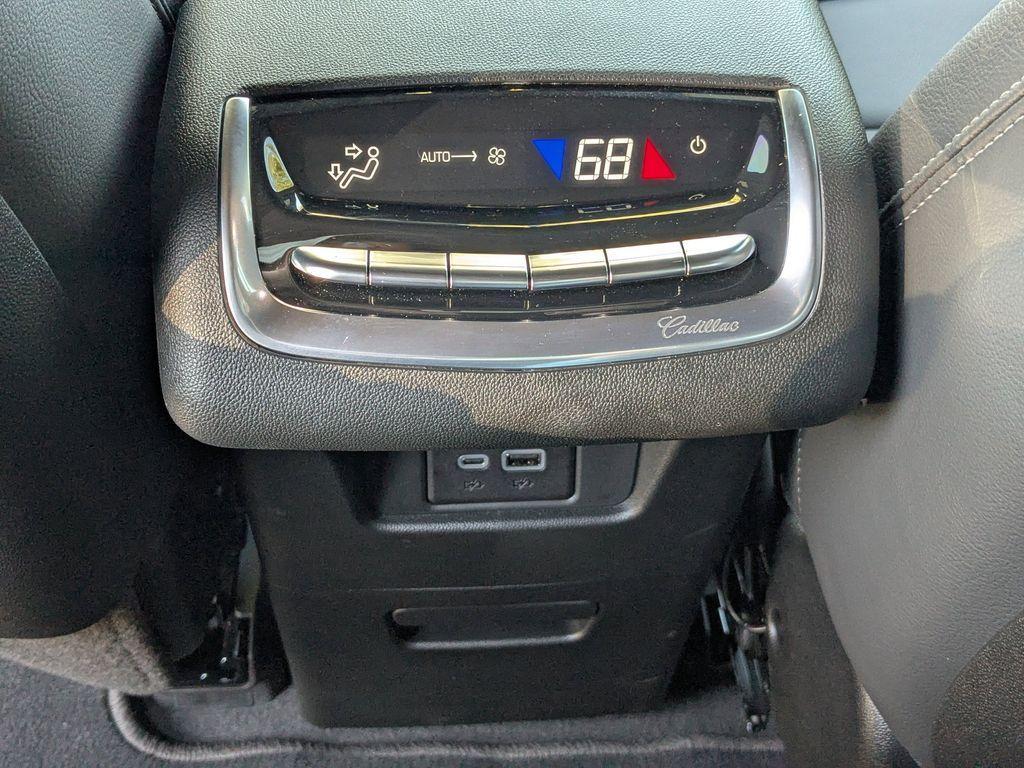 new 2025 Cadillac XT6 car, priced at $39,477