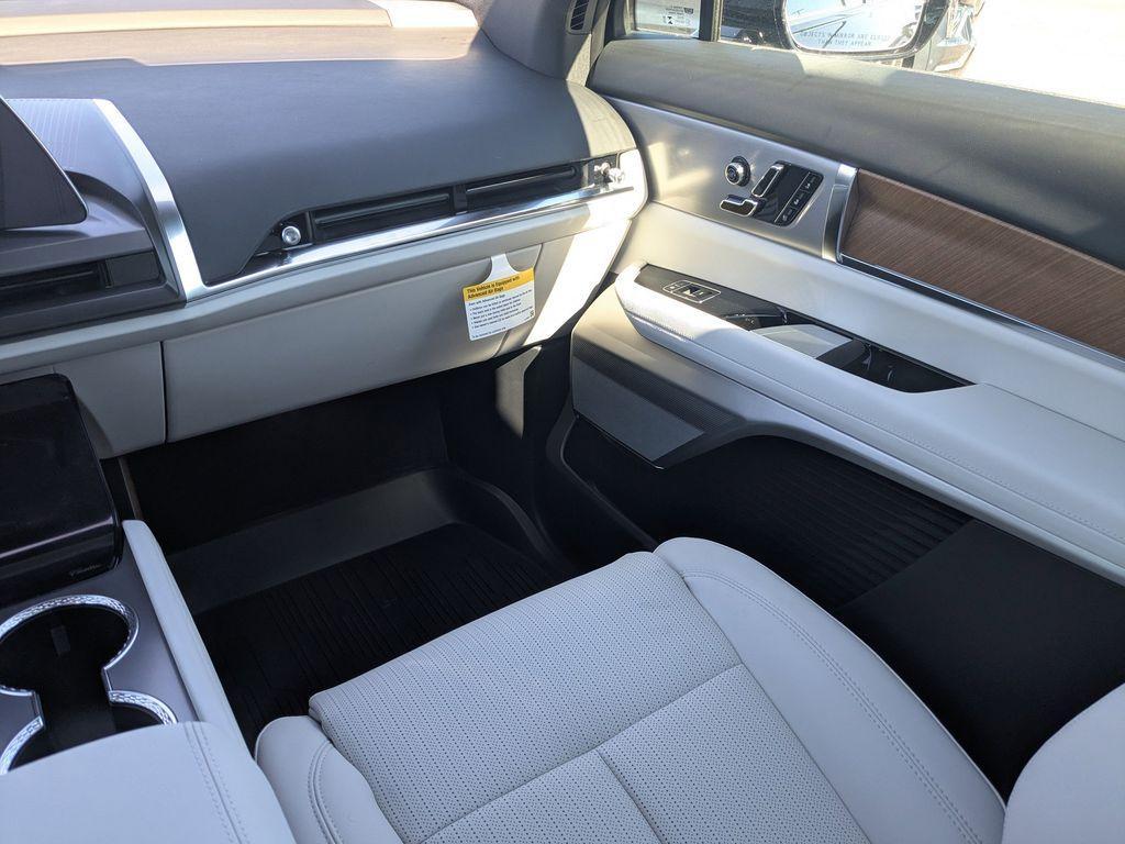 new 2026 Cadillac VISTIQ car, priced at $78,910