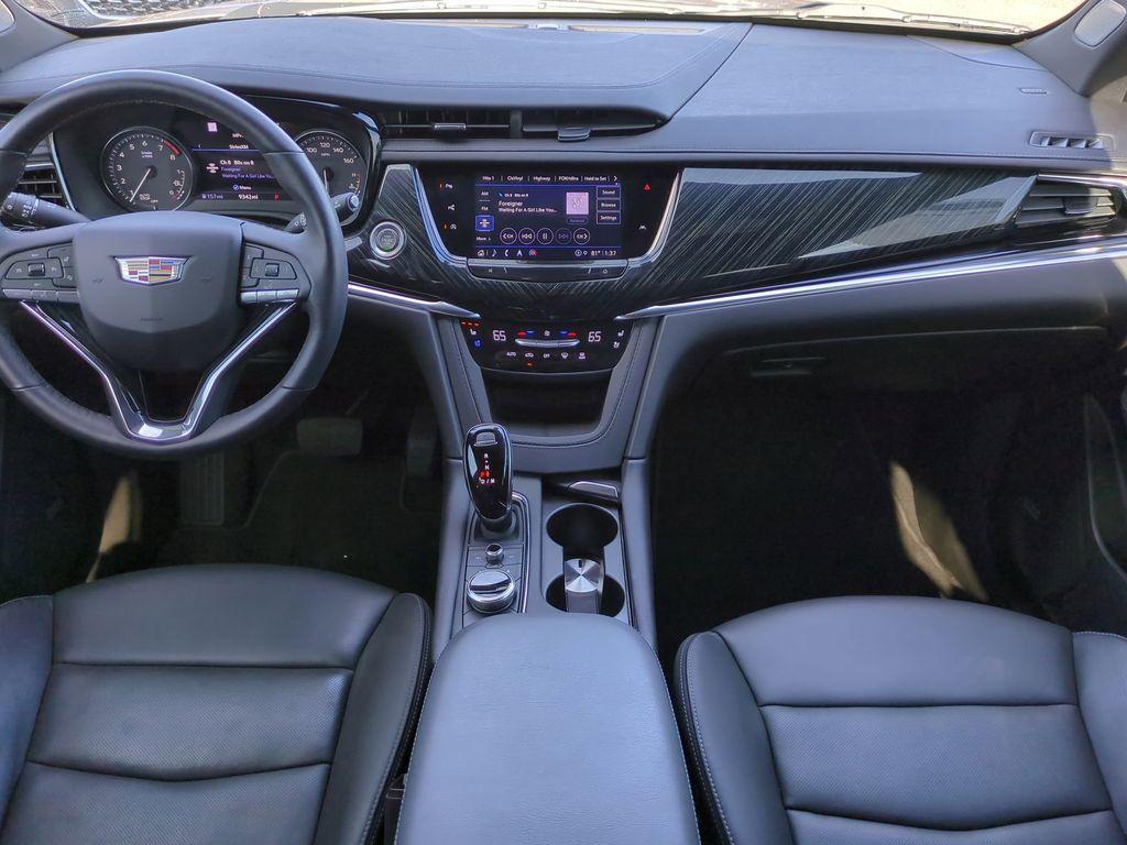 used 2023 Cadillac XT6 car, priced at $39,989