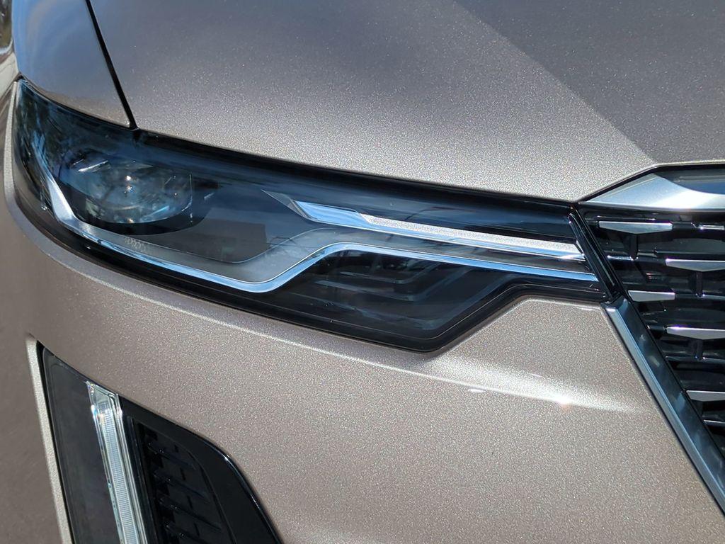 used 2023 Cadillac XT6 car, priced at $39,989