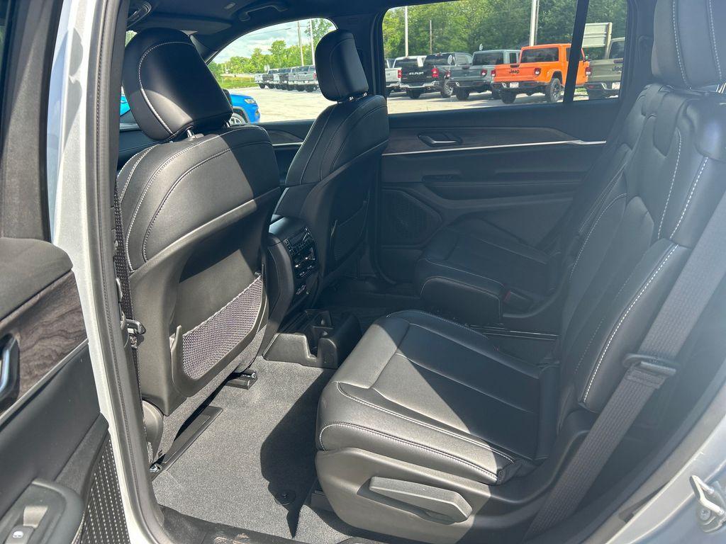 new 2024 Jeep Grand Cherokee L car, priced at $42,316