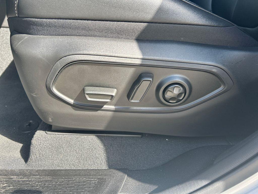 new 2024 Jeep Grand Cherokee L car, priced at $42,316