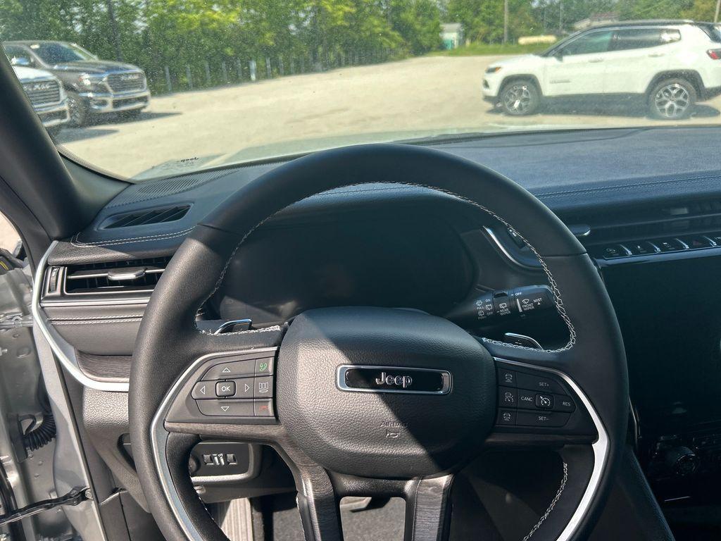 new 2024 Jeep Grand Cherokee L car, priced at $42,316