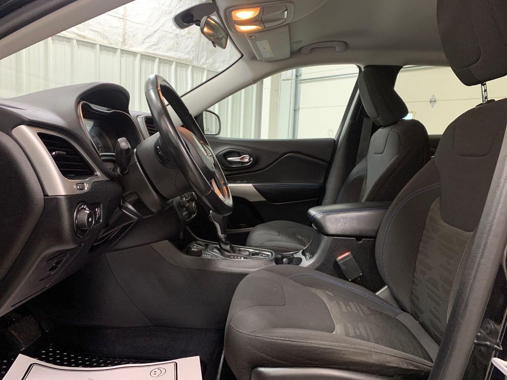 used 2020 Jeep Cherokee car, priced at $18,375