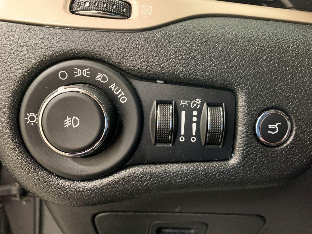 used 2014 Jeep Cherokee car, priced at $10,717