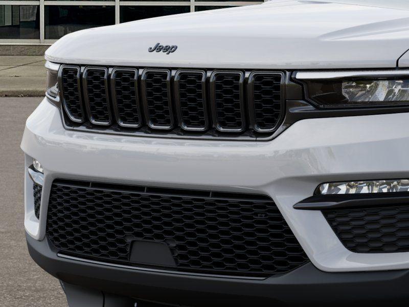 new 2025 Jeep Grand Cherokee car, priced at $51,135