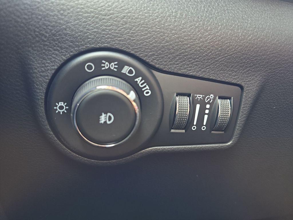 new 2026 Jeep Compass car, priced at $35,975