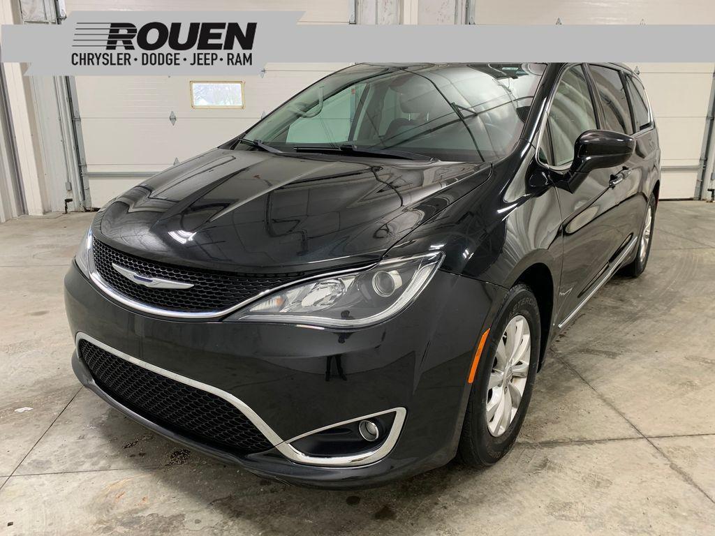 used 2018 Chrysler Pacifica car, priced at $10,994