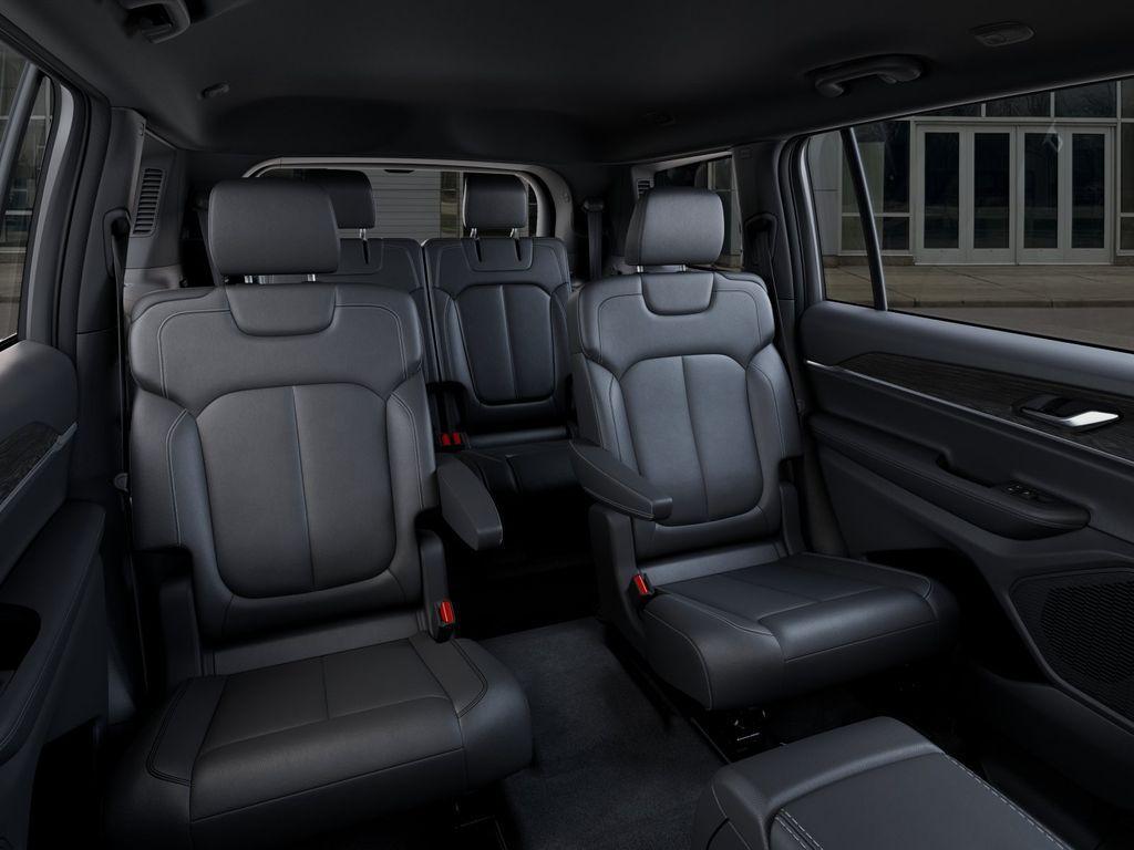 new 2025 Jeep Grand Cherokee L car, priced at $48,375