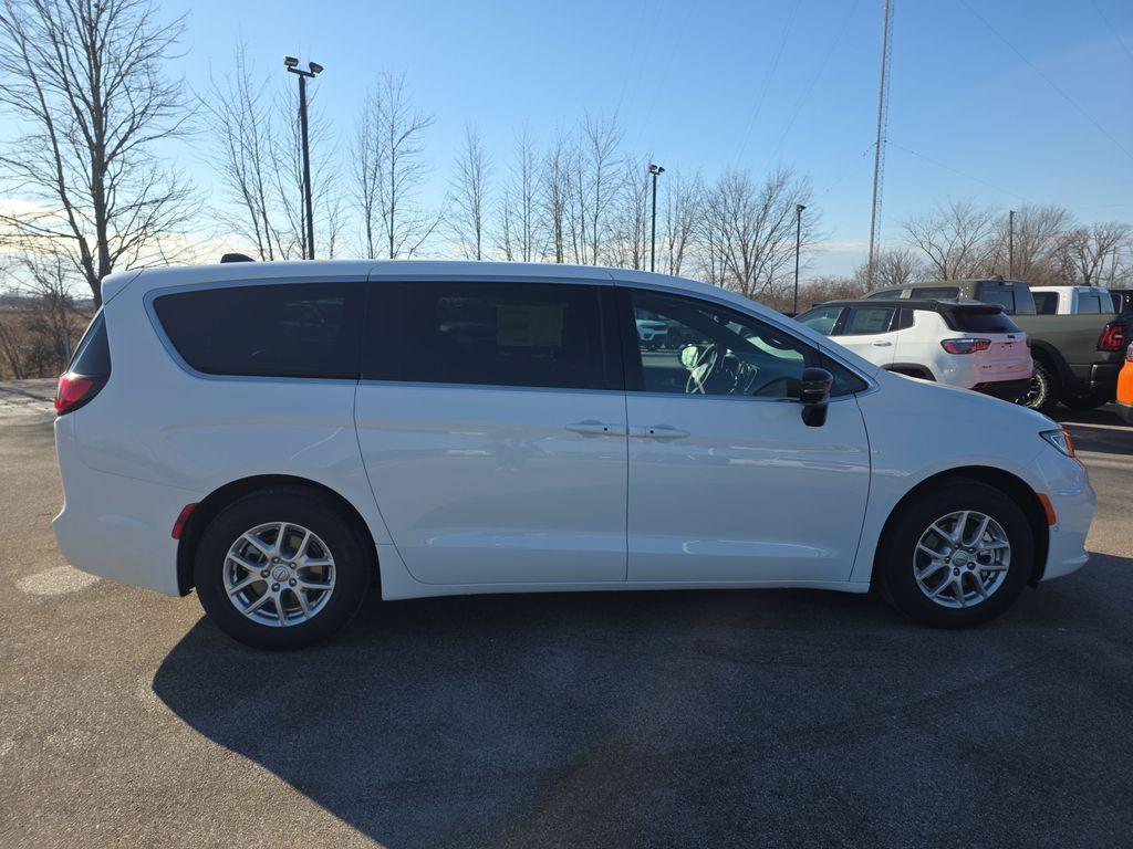 new 2026 Chrysler Pacifica car, priced at $46,930