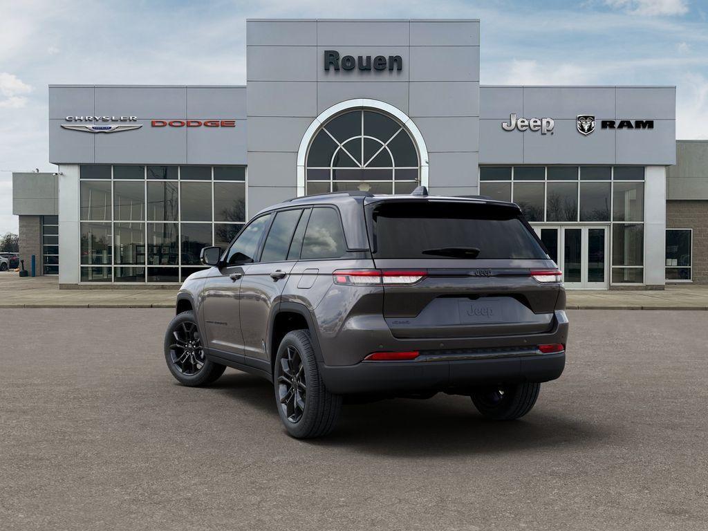 new 2025 Jeep Grand Cherokee car, priced at $50,735