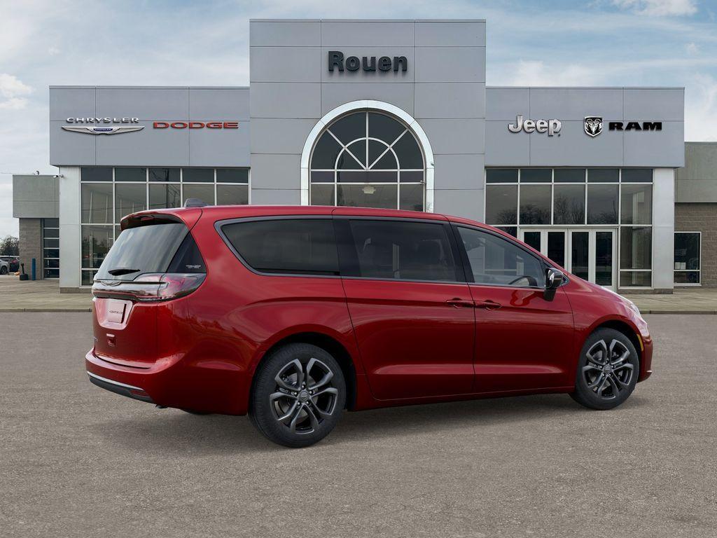 new 2026 Chrysler Pacifica car, priced at $40,927