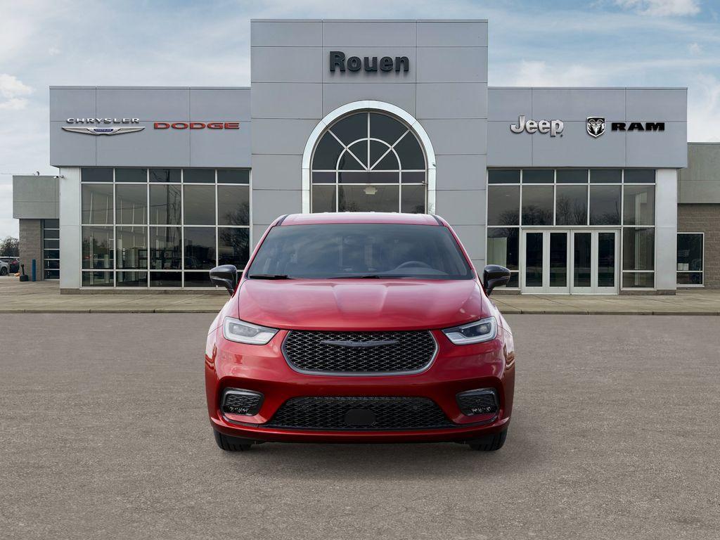 new 2026 Chrysler Pacifica car, priced at $40,927