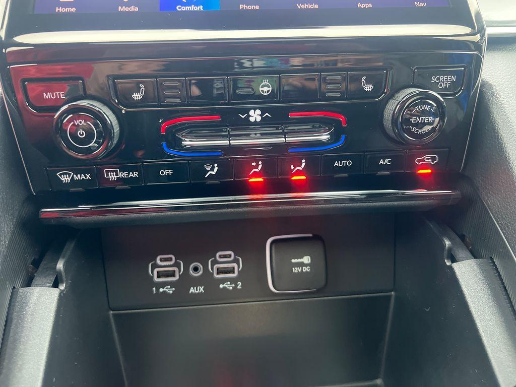 new 2025 Jeep Grand Cherokee L car, priced at $52,585