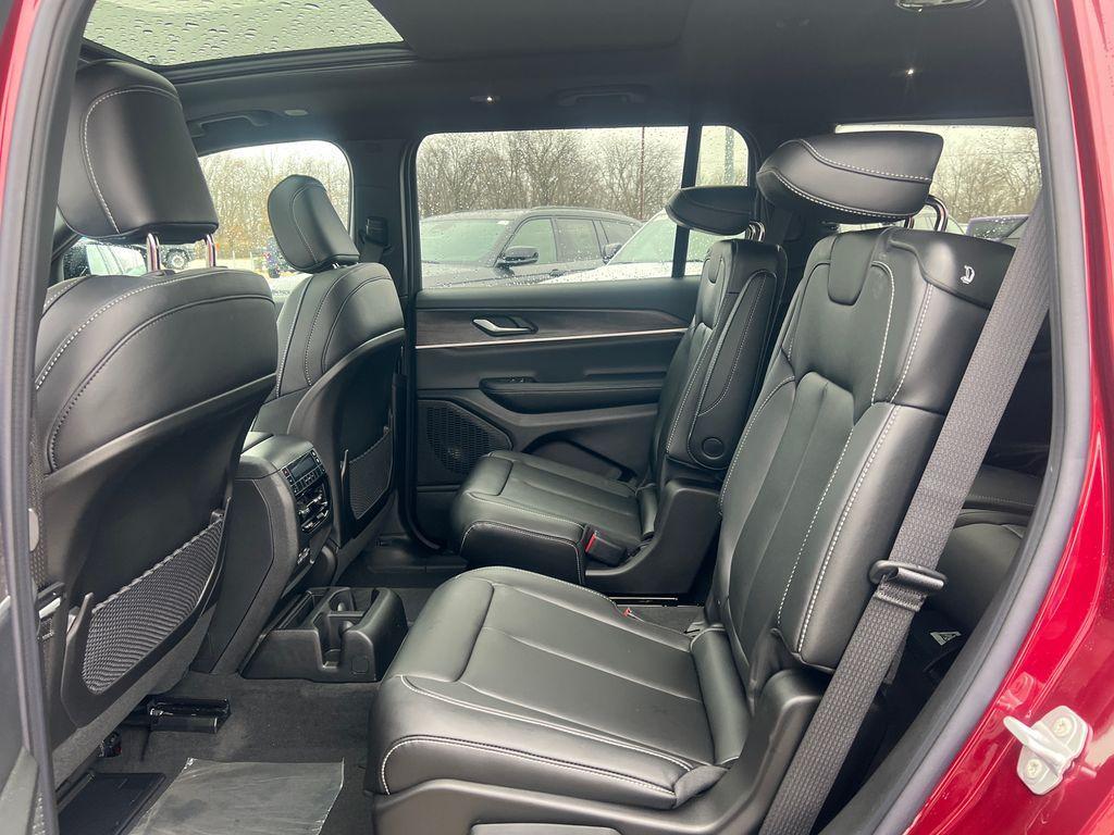 new 2025 Jeep Grand Cherokee L car, priced at $52,585