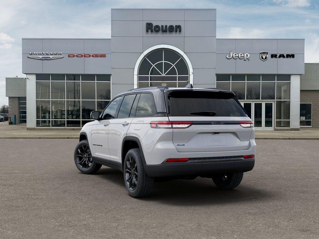 new 2025 Jeep Grand Cherokee car, priced at $50,140