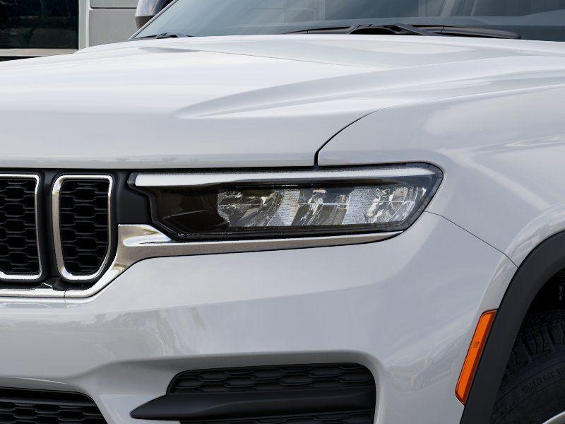 new 2026 Jeep Grand Cherokee car, priced at $41,776