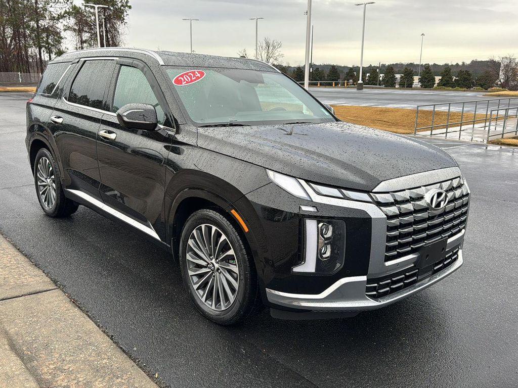 used 2024 Hyundai Palisade car, priced at $40,900