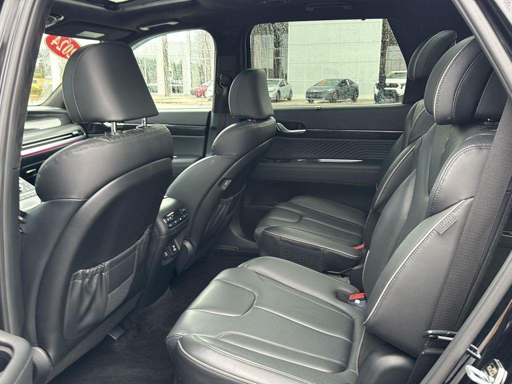 used 2024 Hyundai Palisade car, priced at $40,900