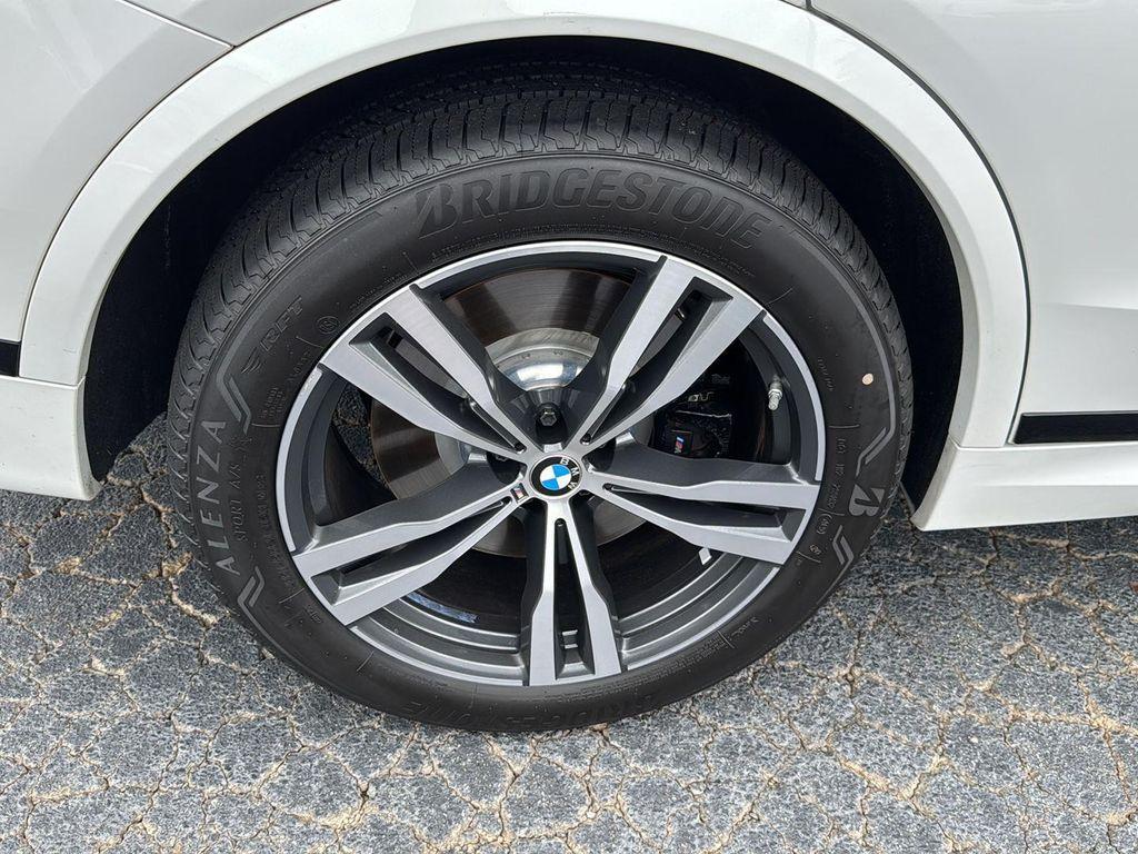 2023 Mineral White Metallic BMW X7