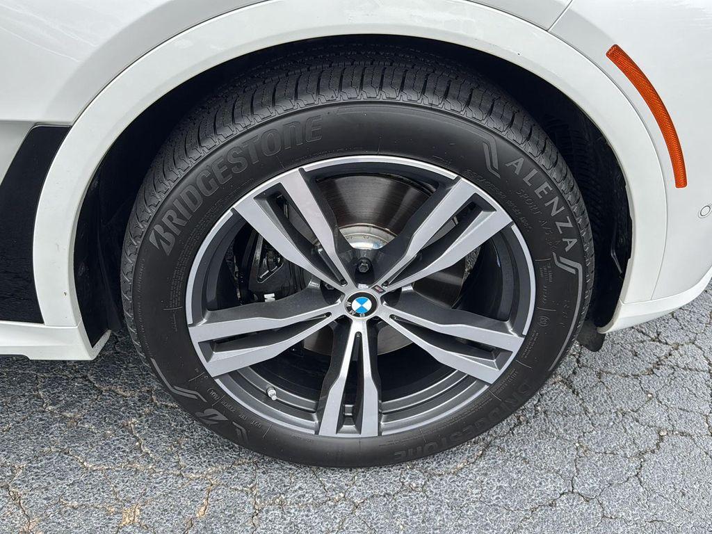 2023 Mineral White Metallic BMW X7