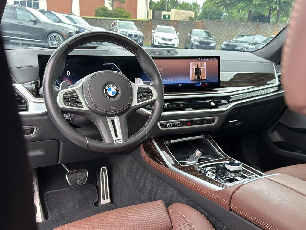 2023 Mineral White Metallic BMW X7