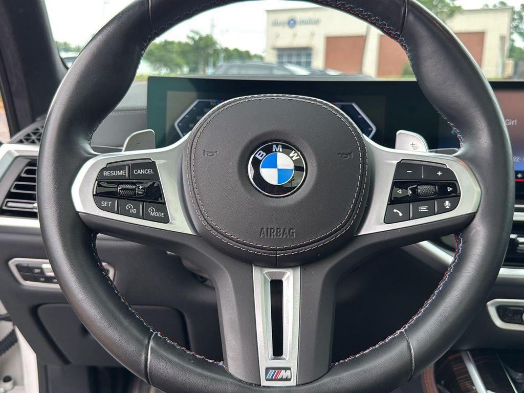 2023 Mineral White Metallic BMW X7