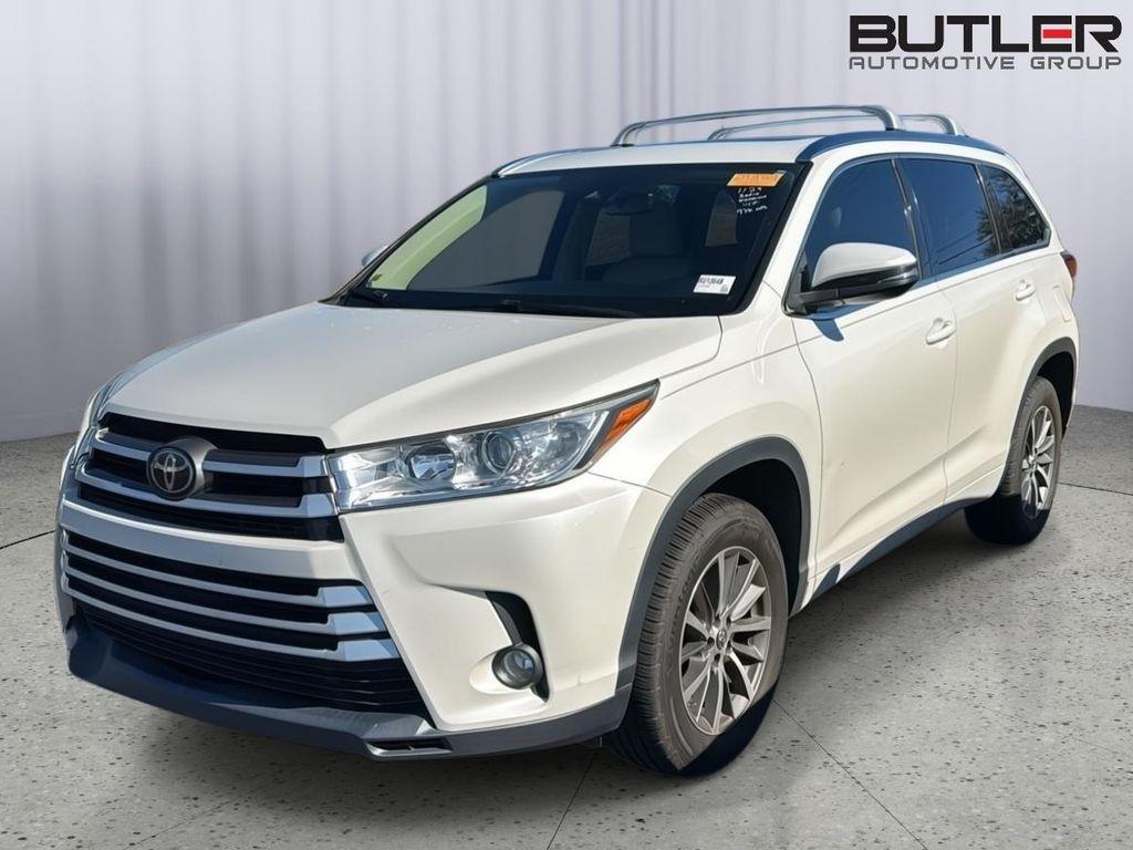 used 2018 Toyota Highlander car, priced at $23,900