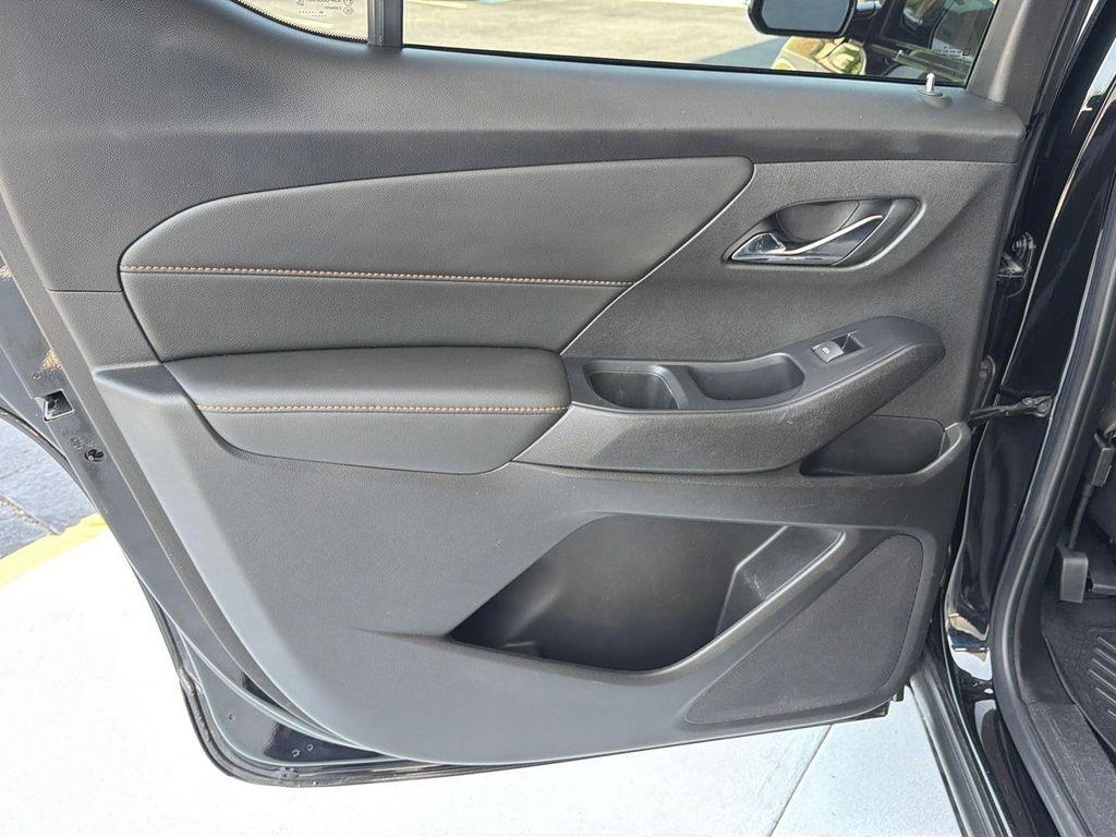 used 2020 Chevrolet Traverse car, priced at $24,900