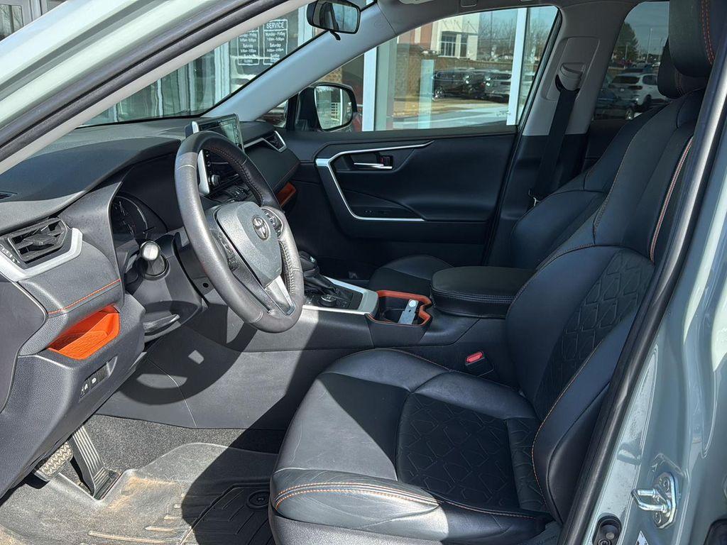 used 2020 Toyota RAV4 car, priced at $26,900