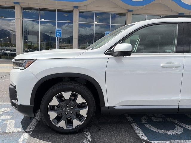 new 2026 Honda Pilot car, priced at $53,045
