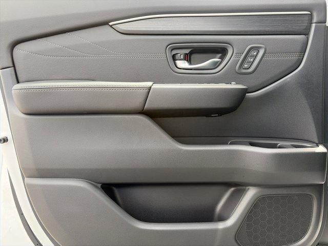 new 2026 Honda Pilot car, priced at $53,045