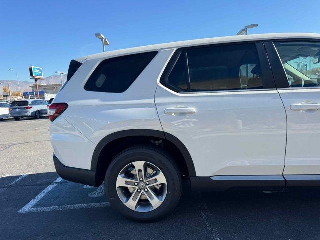 new 2025 Honda Pilot car, priced at $45,456