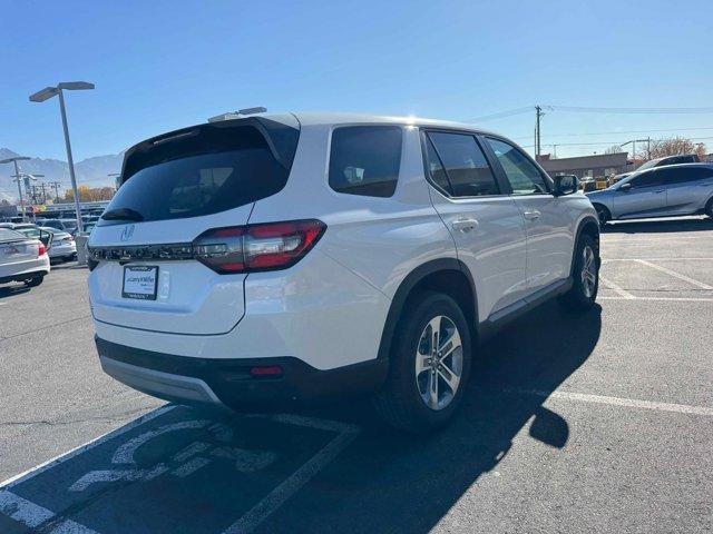 new 2025 Honda Pilot car, priced at $45,456