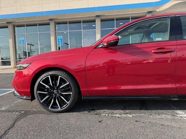 new 2025 Honda Accord Hybrid car, priced at $40,950